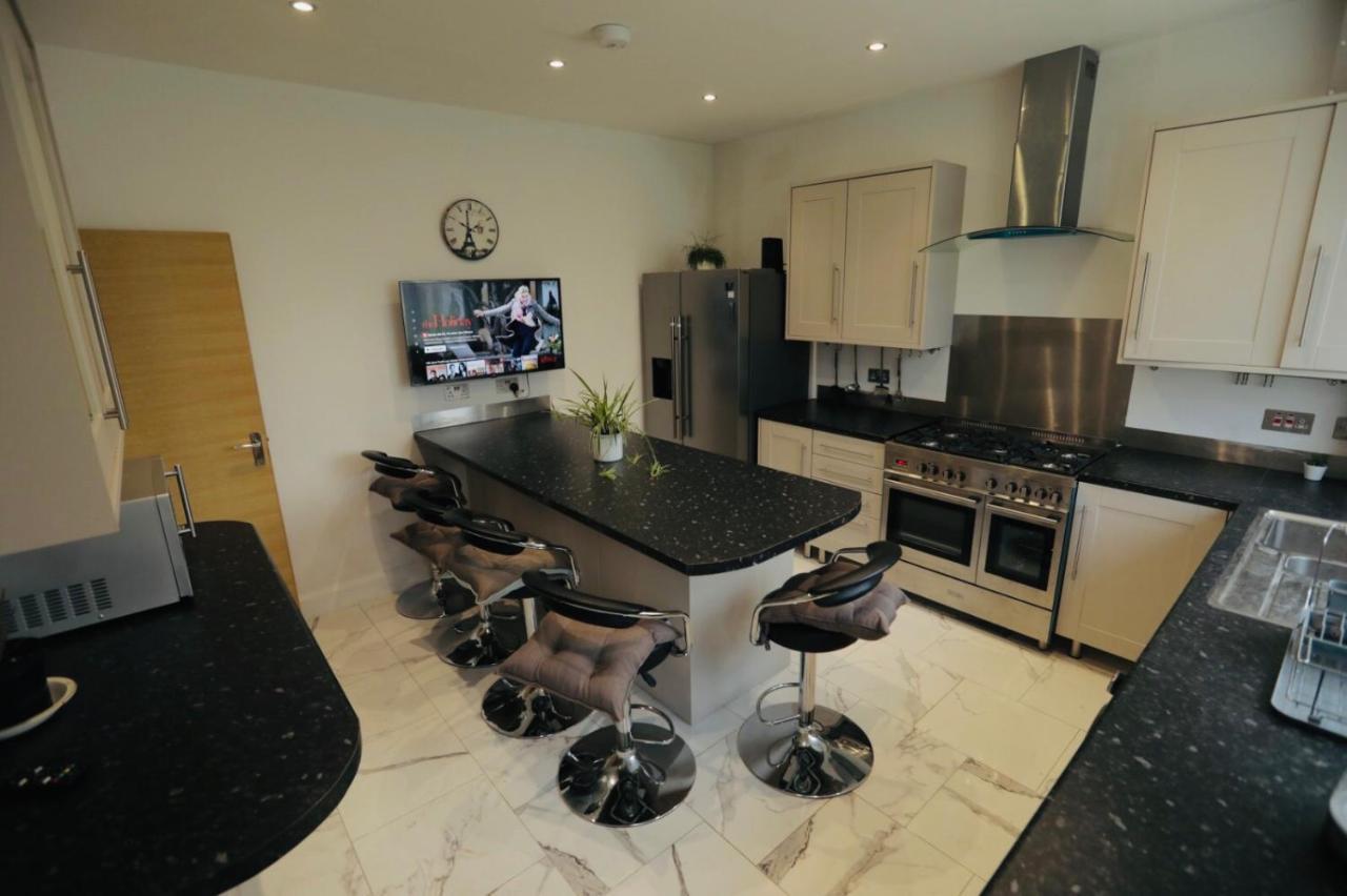 Amazing Quiet Garden House Near London Luton Airport Appartamento Esterno foto
